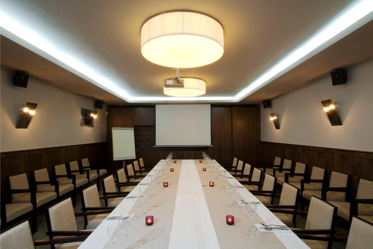 Hotel Aplaus 4*